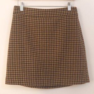 Classic Brown Houndstooth Wool Banana Republic Mini Skirt Size 4